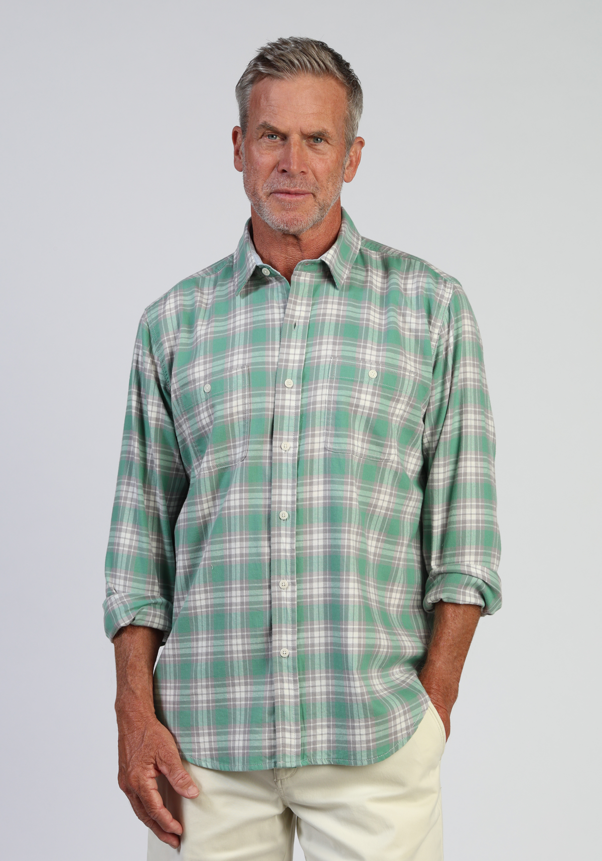 Feather-Weight Stretch Beach Flannel